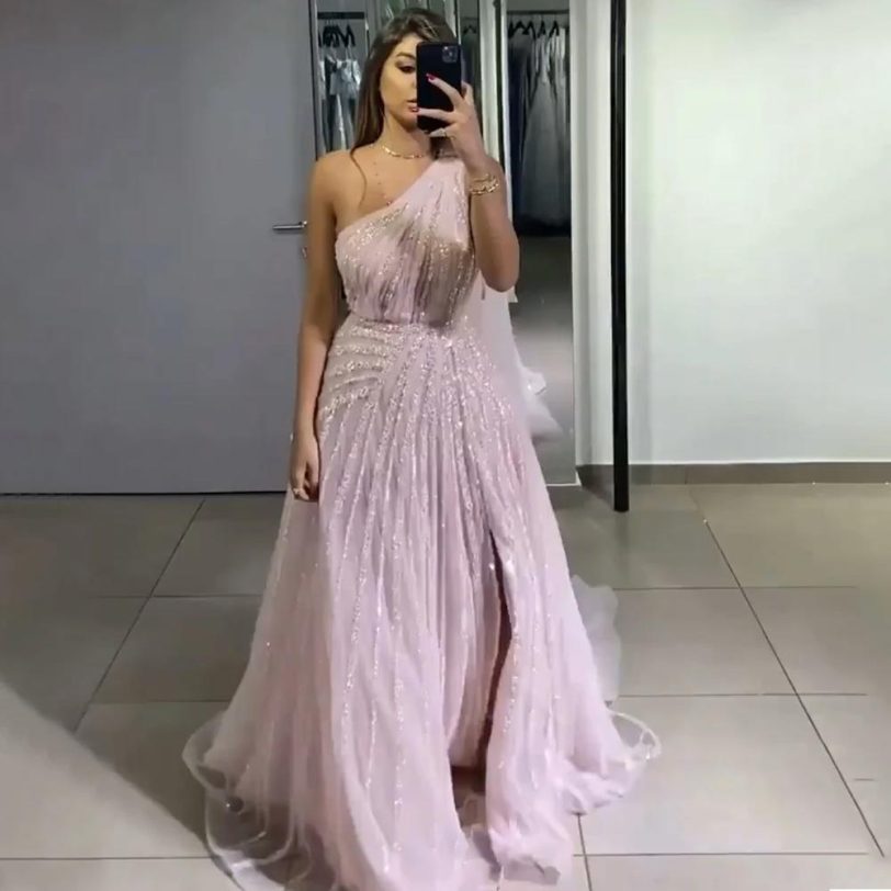 SERENE HILL Customized Yellow One-Shoulder Cape Sleeve Evening Dress Gown 2025