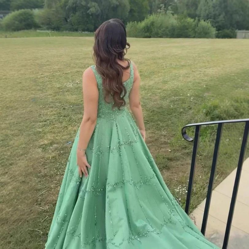 Elegant Sage Green Beaded A-Line Evening Dress with Square Neck for Women Party - 图片 3